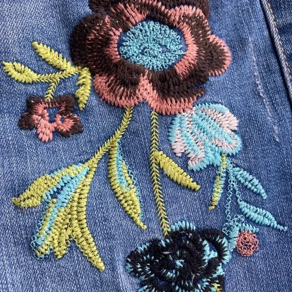 Seven7 Mid Rise Skinny Jeans - Picture 2 of 6